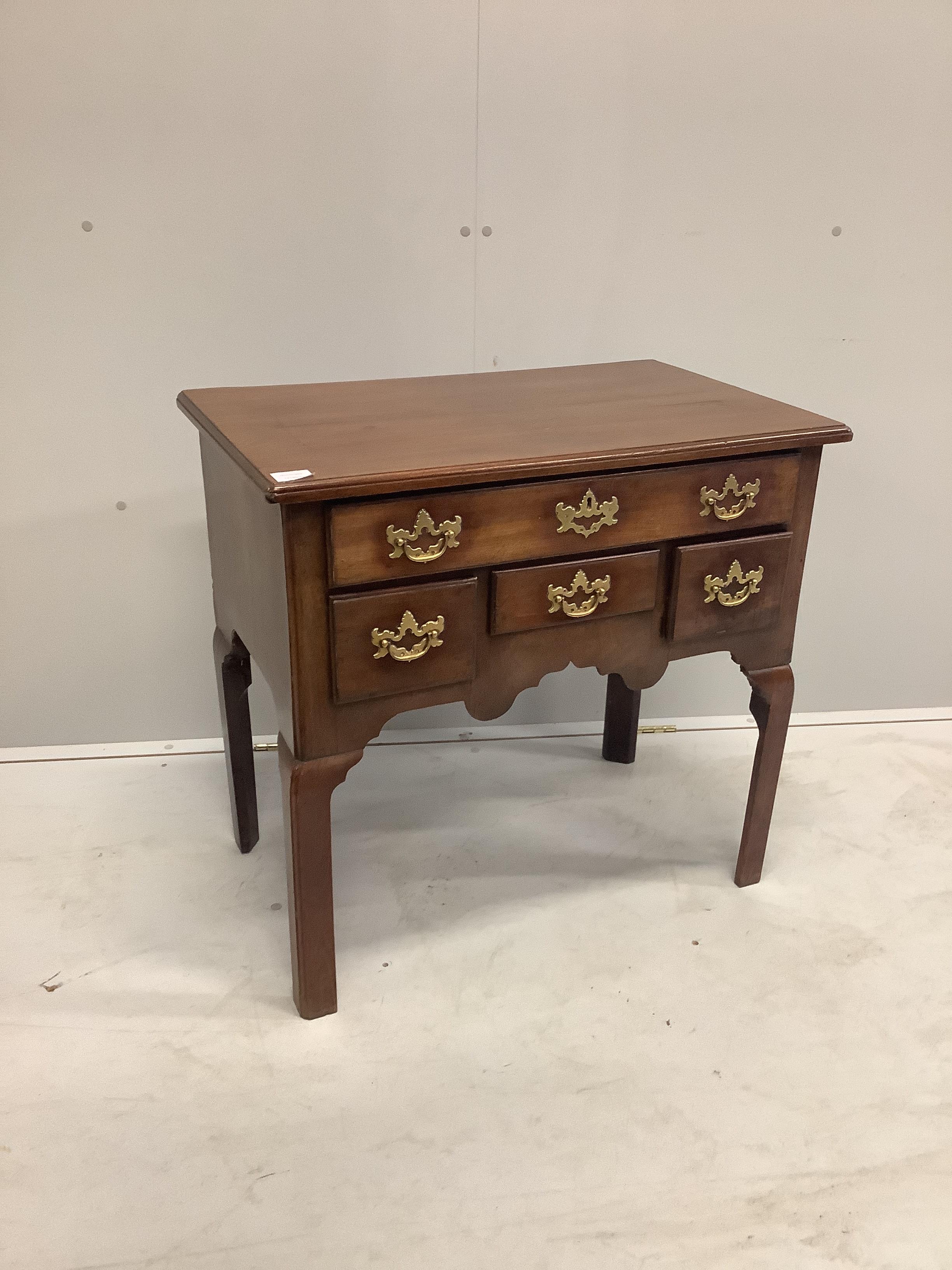 A George III mahogany lowboy, width 76cm, depth 47cm, height 71cm